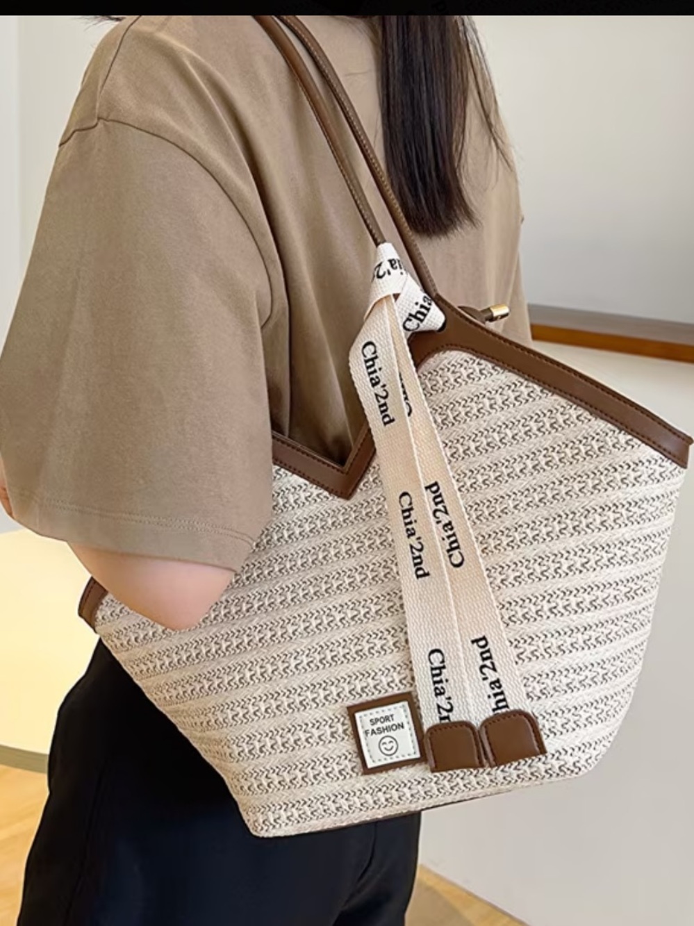 Upcycled authentic LV Straw tote Bag - Picture 7 of 9